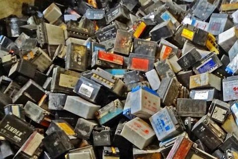 乌海旧手机电池大量回收|艾佩斯叉车蓄电池回收
